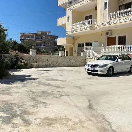 Luis Apartment
