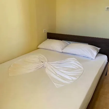 Luis Apartment Ksamil